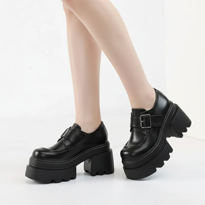 Maelle Heels in Noir Eclipse — onfoot_b