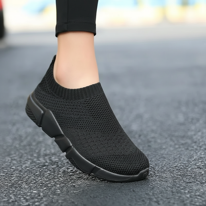Iris sneakers in Onyx — onfoot_a