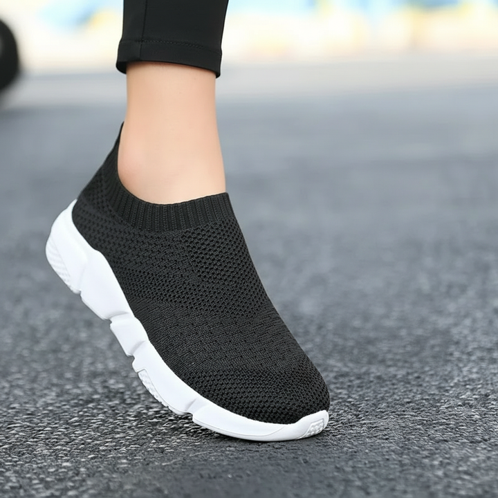 Iris sneakers in Onyx — onfoot_b