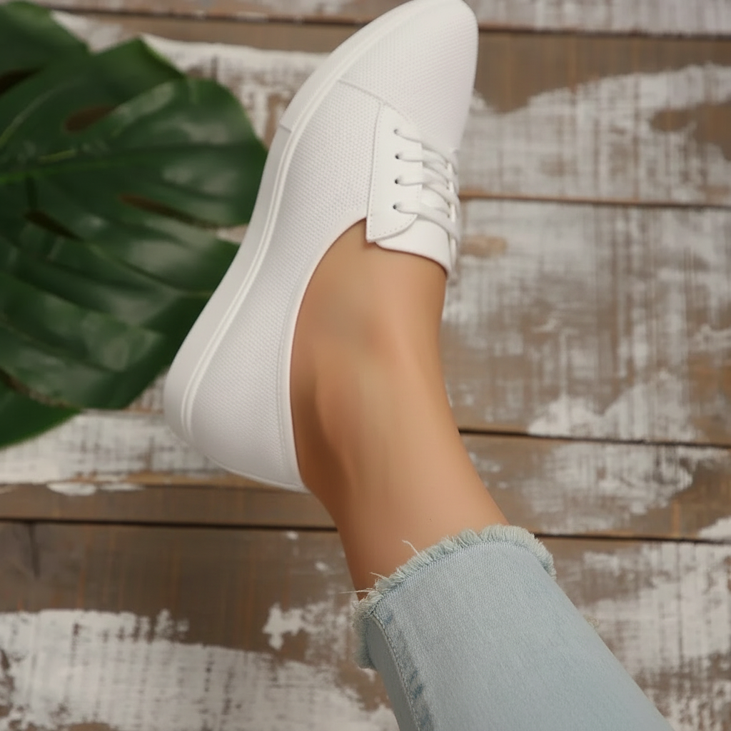 Saphir sneakers in Ivory — onfoot_b