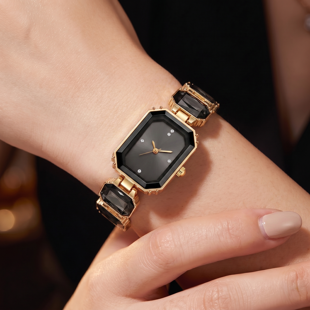 Lumière Watch — Onyx Noir, on hand